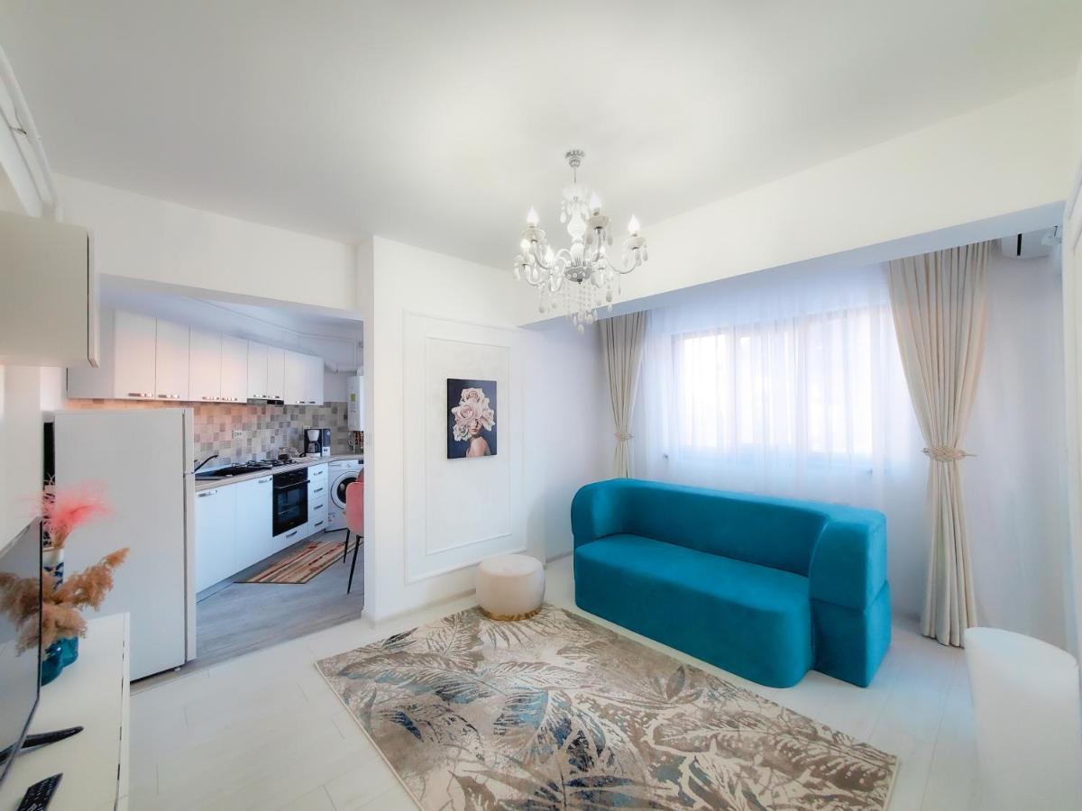 Turquoise Iuliusmall 2 Apartment Iasi